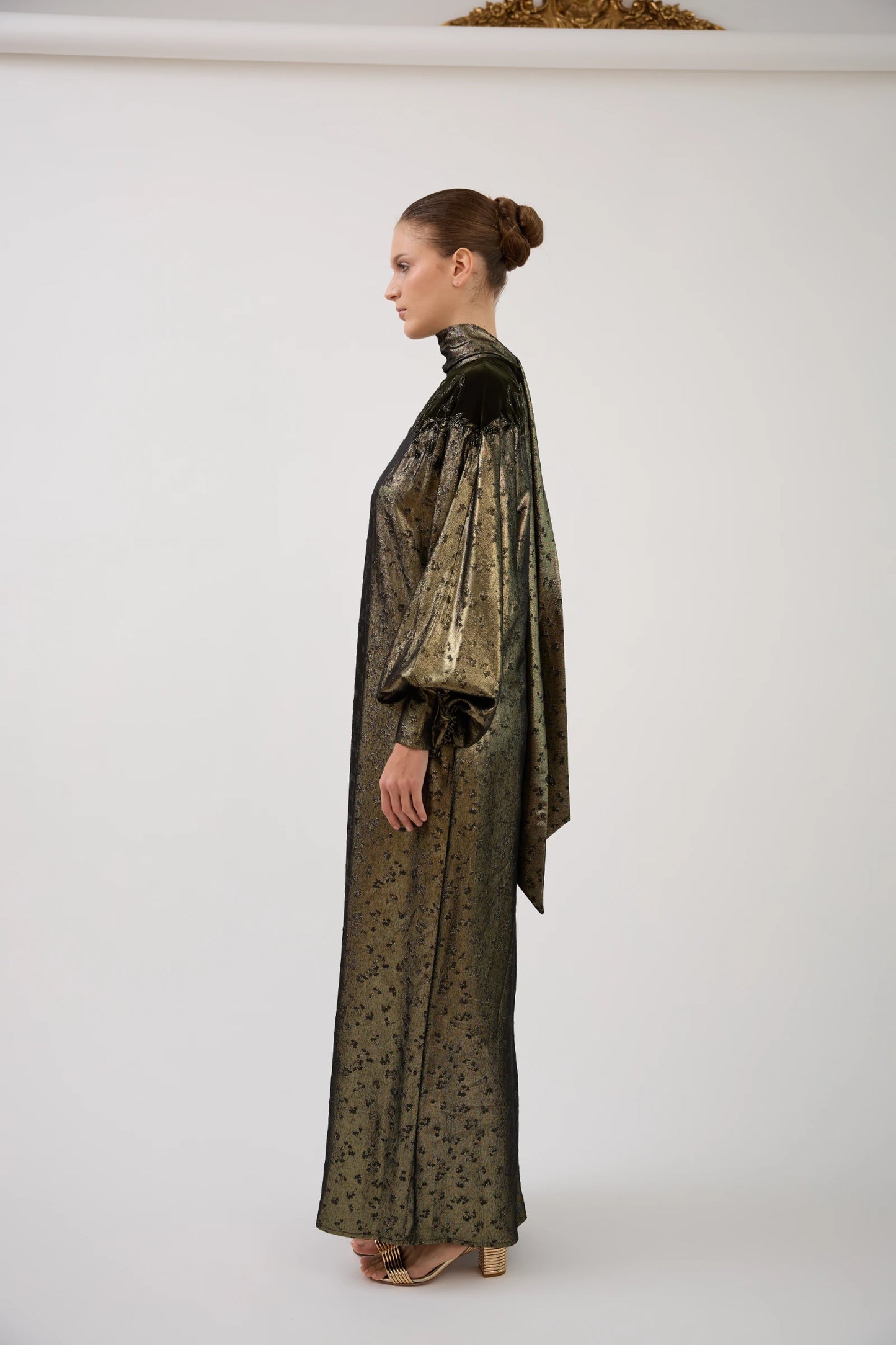 GILDED NOIR