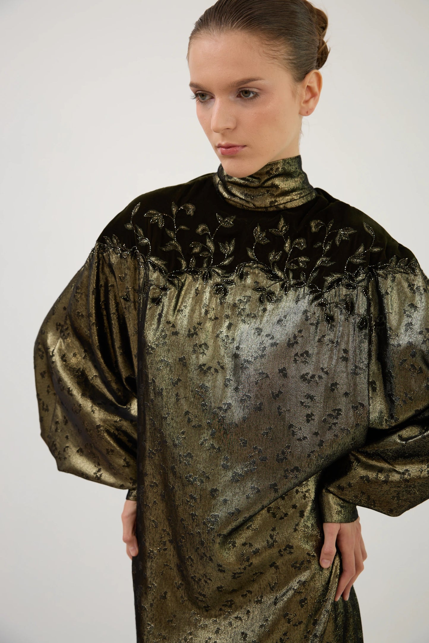 GILDED NOIR